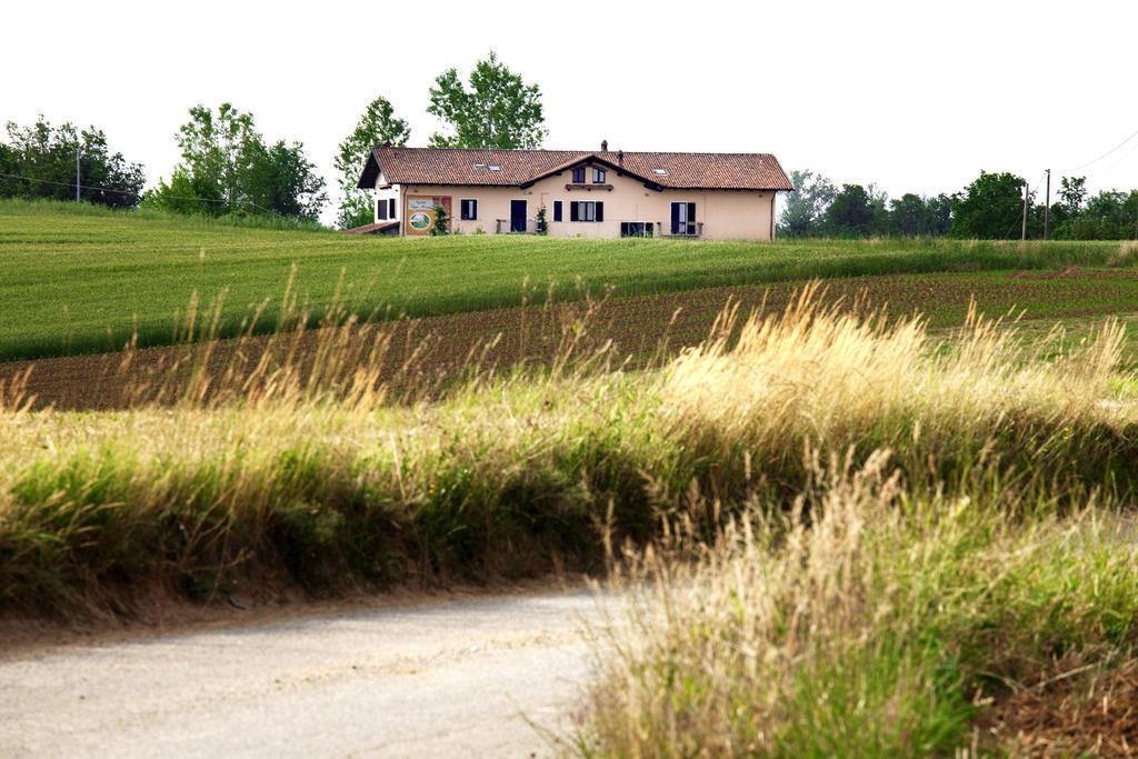 Cascina Papa Mora Villa Cellarengo Kültér fotó